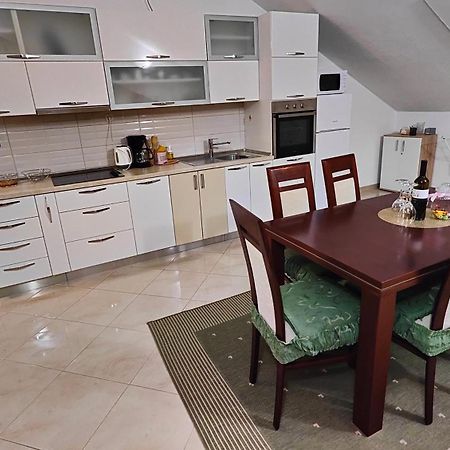 Apartmani Antonia Nakic -Stobrec Split Exterior photo