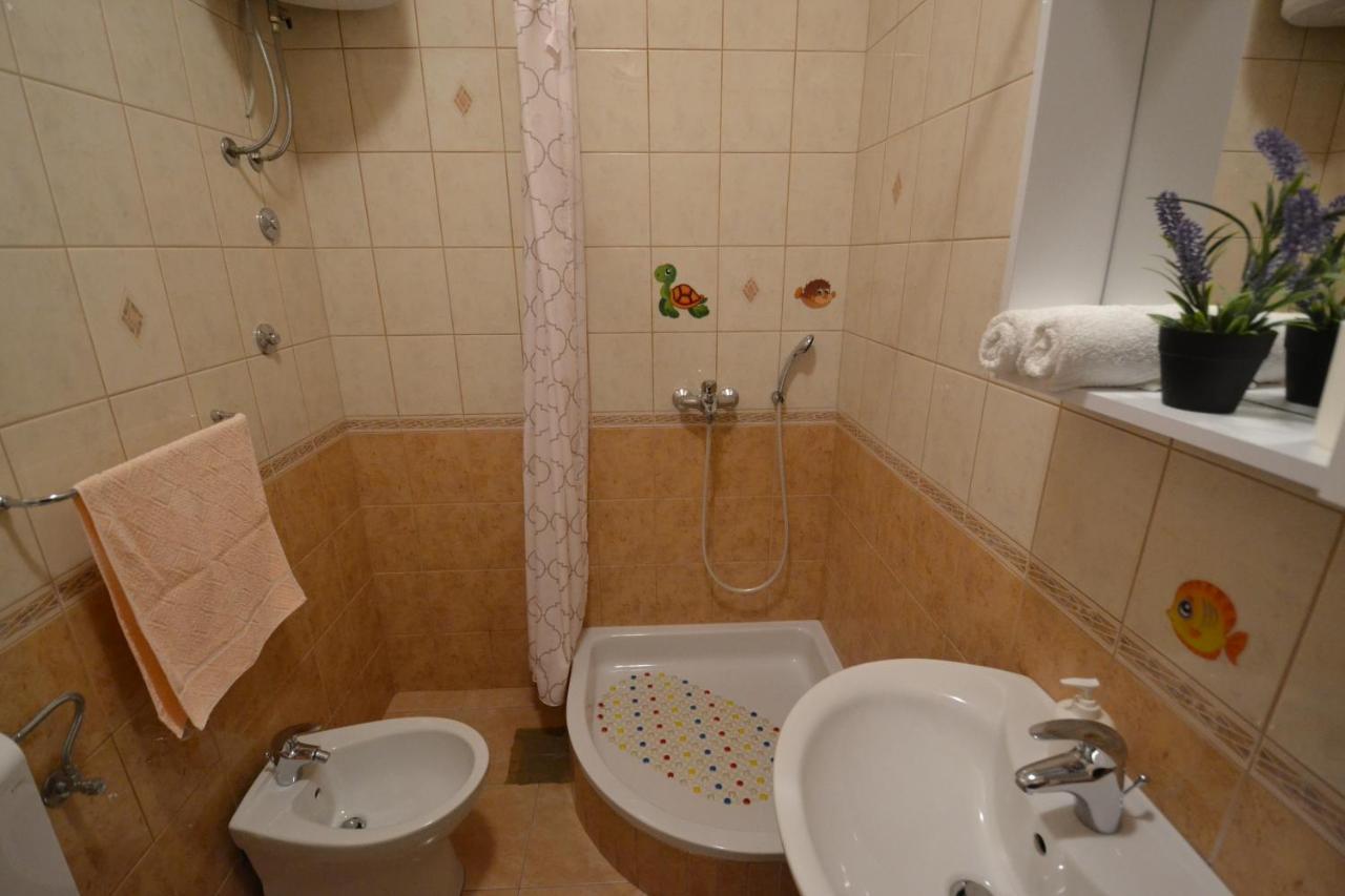 Apartmani Antonia Nakic -Stobrec Split Exterior photo